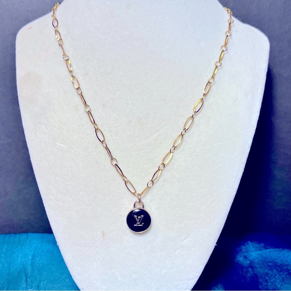 Authentic Louis Vuitton Black Zip Charm LV Logo Pendant Gold Platted Necklace